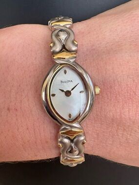 Bulova two tone mother of pearl watch stainless steel quartz gold silver tone